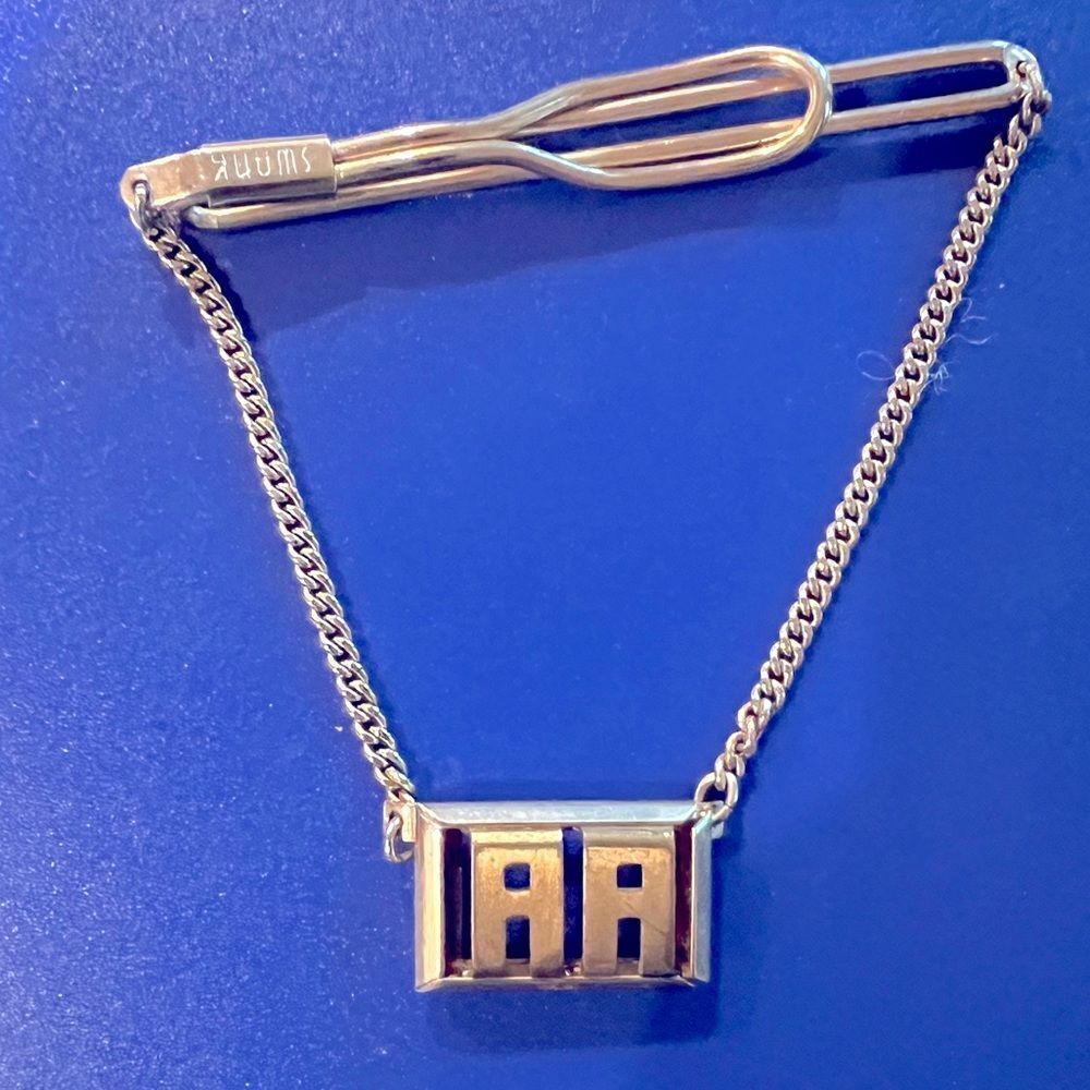 SWANK vintage‎ gold tone tie clip initials “ AA”